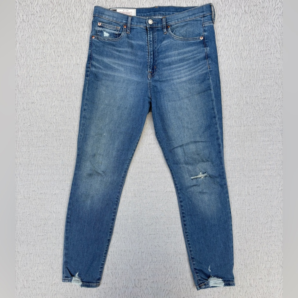 GAP Sky High True Skinny Ankle Jeans Distressed